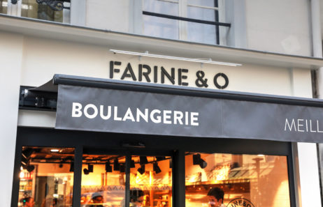Farinéo boulangerie à Paris, vue extérieur, enseigne store banne noir design en collaboration Pep's et le Studio Frvr.