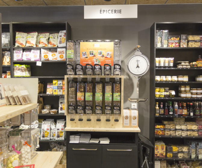 stock en vrac épicerie sur cours
