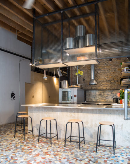 location cuisine lyon espace événementiel comptoir tabouret haut